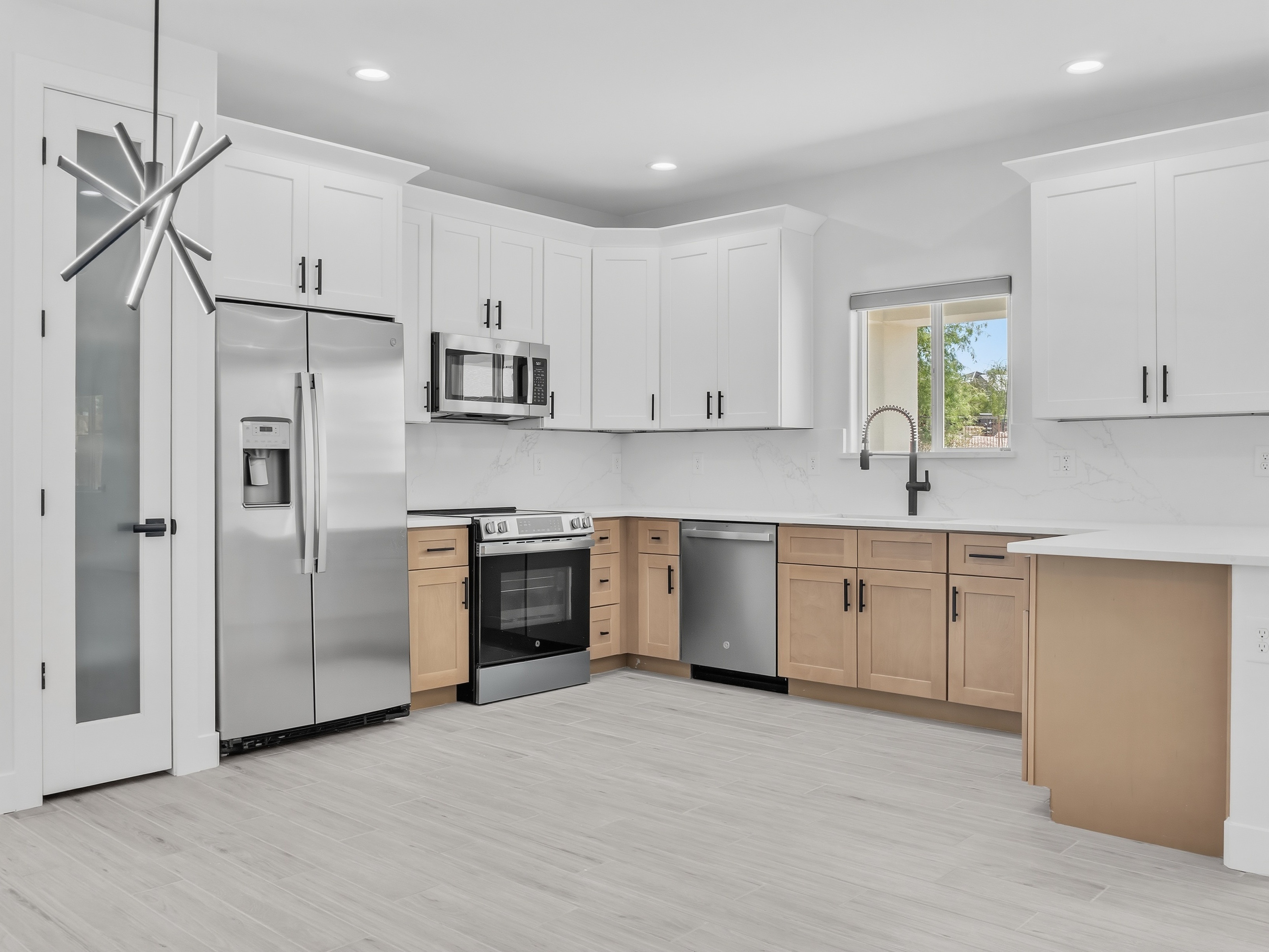 Professional real estate kitchen photo